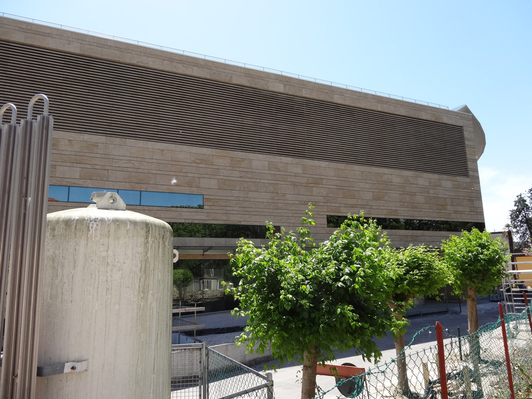 casa di cura rimini involucri ventilati in marmo